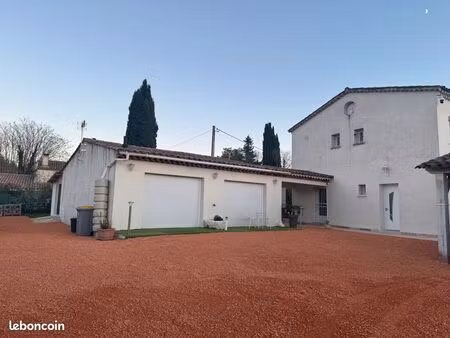 a saisir 2 villas