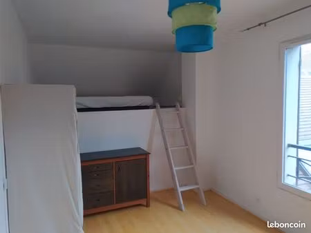 chambre meublée dans maison à bures sur yvette