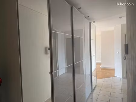 t4 87m2  terrasse et garage