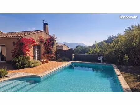 maison familiale t4 de 140 m²