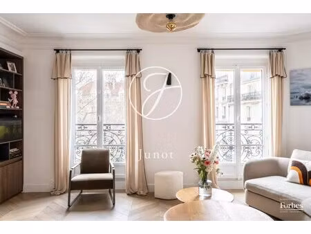 paris 5e - place monge - duplex - 5 pièces - 138 18m² carrez - 141 76m² au sol - 3 chambre