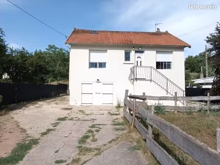 pavillon 122 m² drevant