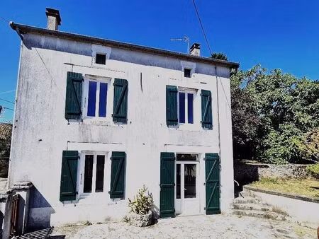 maison de village - grand parc - dépendances