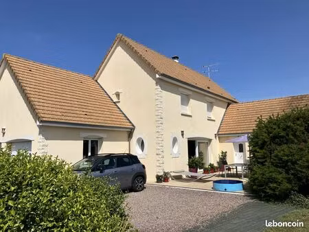 maison  6 pièces  133 m²