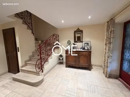 maison de ville 6 pièces 188 m²