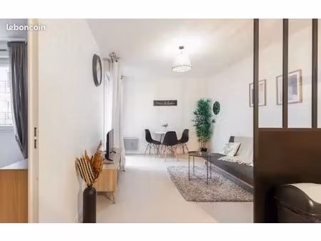 t2 meublé 40 m² + box fermé – proche tram t5 et rer d