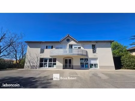 bureaux 450 m²