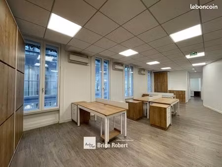 bureaux 118 m²