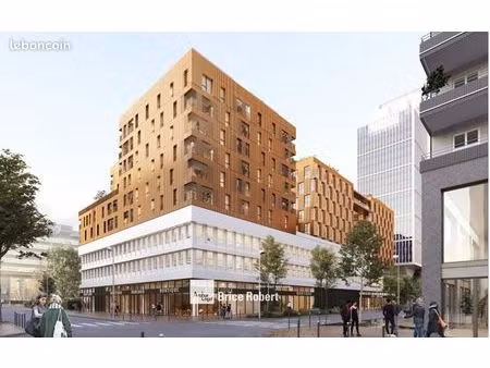 bureaux 323 m²