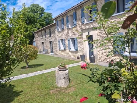 maison charentaise