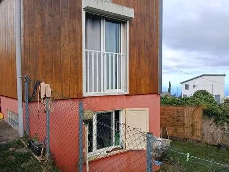 loue grand coude; villa f2 jumelee