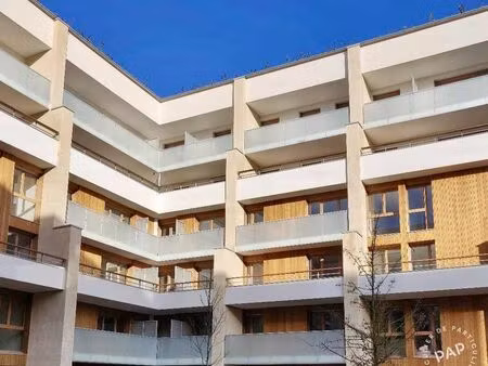 studio 22m² + balcon 4m²