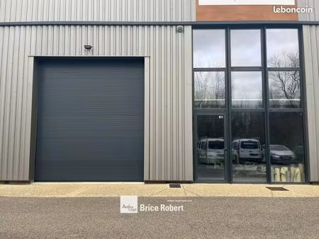 local bureaux 167 m²