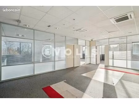 bureaux 345 m²