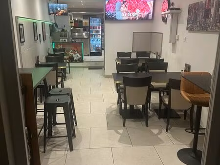 snack /restaurant