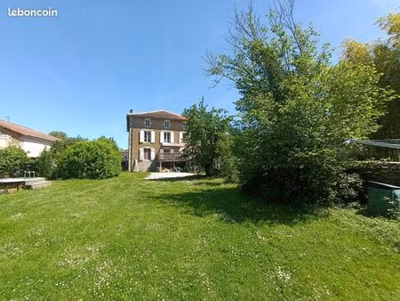 maison de village 9 pièces 247 m²