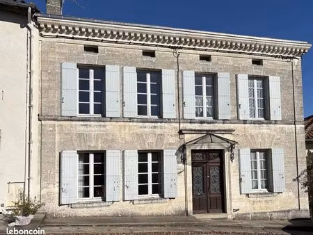 propriété 8 pièces 172 m²
