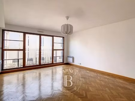 le service location de la maison barnes vous propose ce bien :