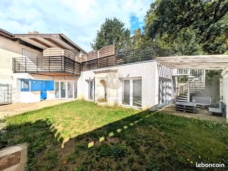 local 488 m² saint-genis-laval