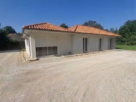 maison à la campagne
