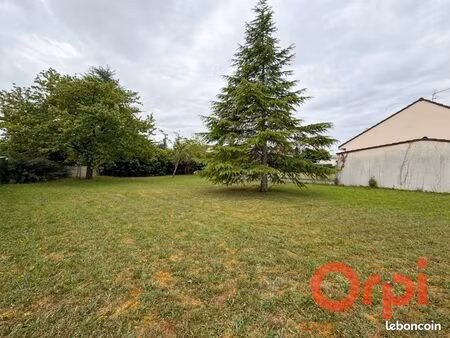 terrain 749 m² saint doulchard