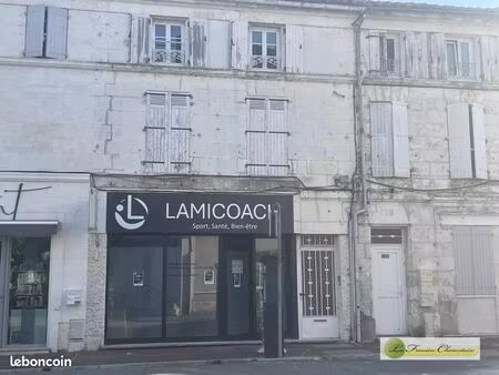 immeuble 122 m² angoulême