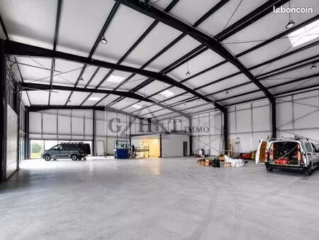 local industriel 500 m²