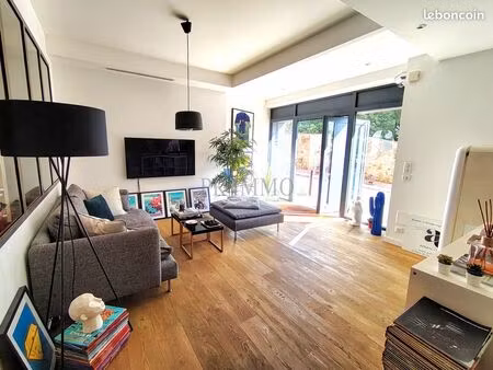 local commercial 89 m² fréjus