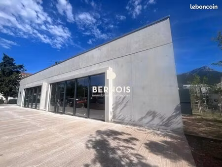 local commercial 336 m²
