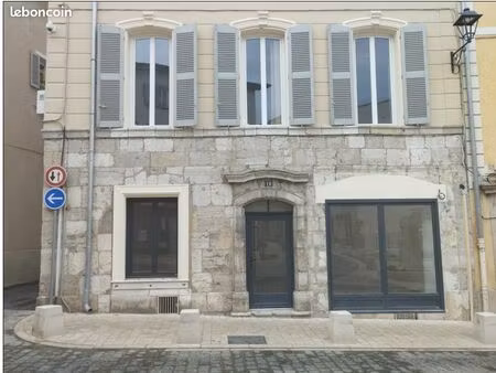 local commercial - centre-ville de solliès-pont - prise à bail