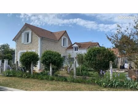 maison 6 pièces 110 m²