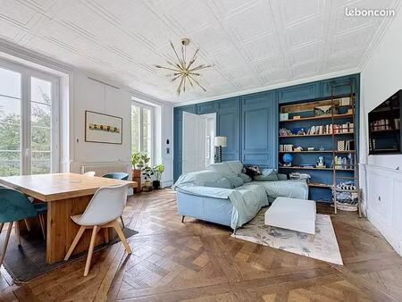 propriété 10 pièces 278 m²