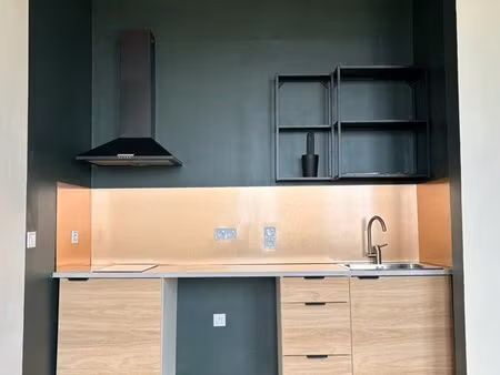 studio vue angoulême - plateau