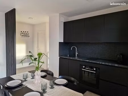 location appartement t2 rénové  vue mer  ascenseur