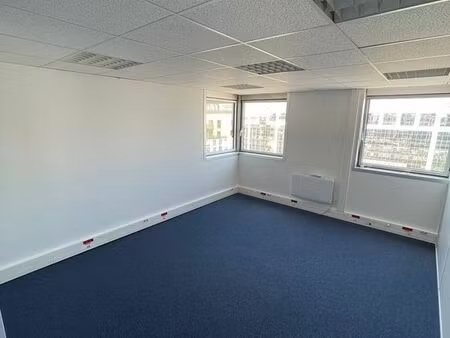 bureau privé à louer – noisy-le-grand  charges comprises  dispo de suite