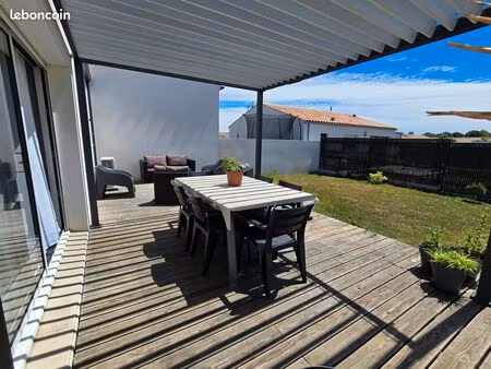 maison récente 4 pièces