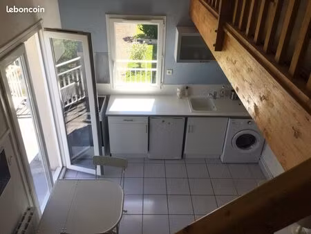 location studio-mezzanine à cognac (charente)