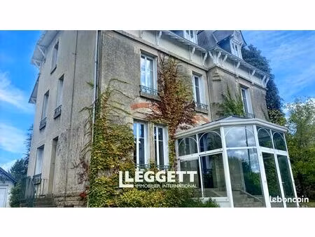 château 13 pièces 357 m²