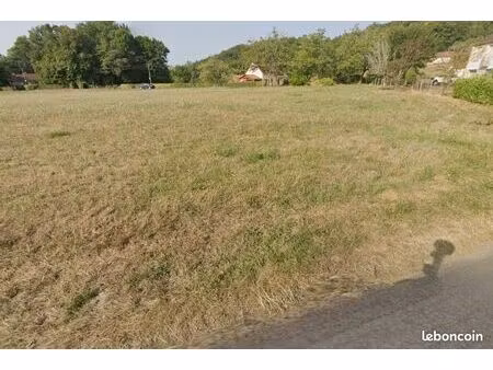 terrain constructible avec cu et tout à l'égout vitrac 24
