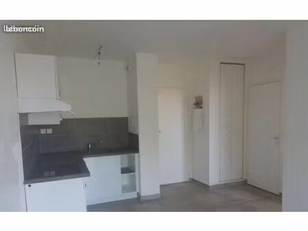 appart t2 fréjus centre