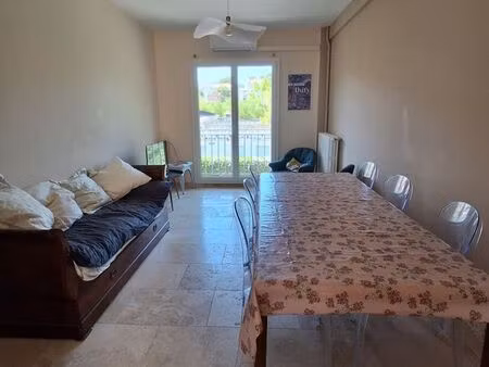 appartement meublé et climatisé de 55 m² avec balcon – centre-ville à pied