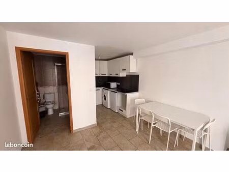 t1 meublé - 22m2 - centre ville trans-en-provence