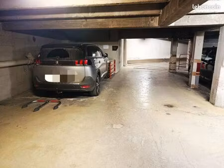 place de parking sécurisée- victor hugo/belle feuille-boulogne-billancourt