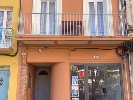 rare local commercial 20 m² + cave 25 m² – place de la mairie fréjus