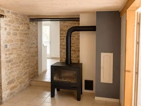 location t3 de 80 m2 avec jardin