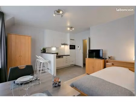studio équipé avec place de parking – fleury-sur-orne