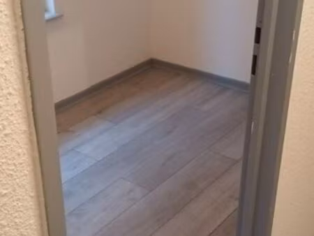 t3 55m2 proche mairie