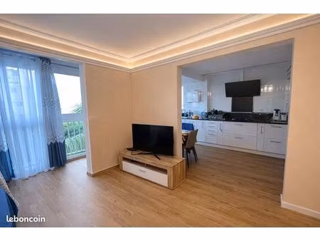 t3 meublé de 70 m2 traversant