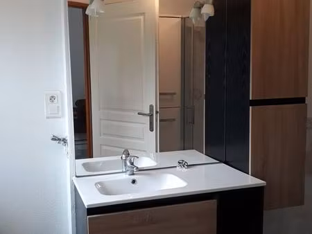f2 voie sans issu 50m2