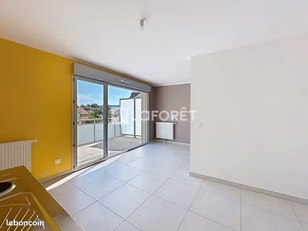 studio 1 pièce 31 m²
